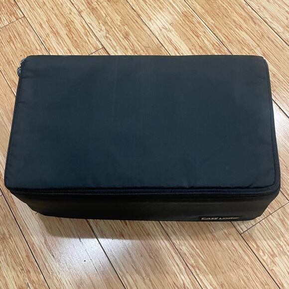 Vintage Cassette Tape Carrying Case + 60 Cassette Tapes - Picture 4 of 5